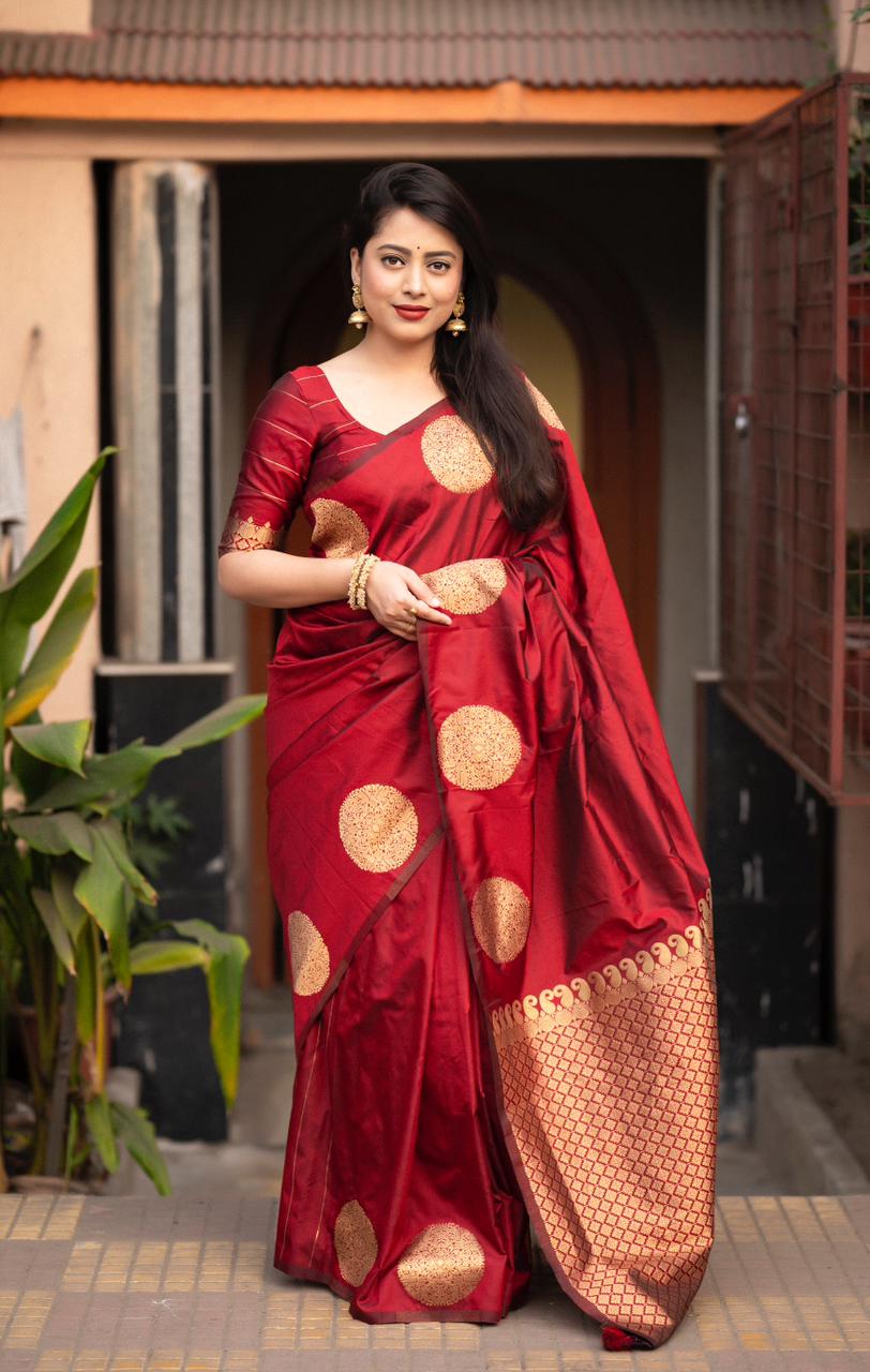 Rich zari woven pallu with with cotton  Soft Silk Saree